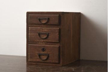 アンティーク家具　大正昭和初期　桐材　レトロな小引き出し(卓上収納、小物収納)(R-040705)
