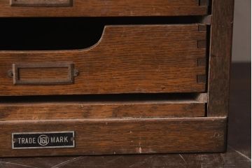 レトロ家具　ナラ材　ネームプレート付き　両面使いの小引き出し(書類ケース、卓上収納)(R-040708)