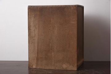 レトロ家具　ナラ材　ネームプレート付き　木目が印象的な小引き出し(卓上収納、小物収納)(R-040709)