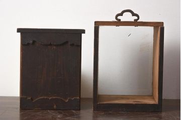 アンティーク家具　持ち手付き　レアもの　木味が魅力の小さなショーケース(人形ケース、木箱、ディスプレイ)(R-040715)