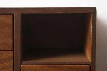 レトロ家具　前面ケヤキ材　棚付き　卓上収納に便利な木製小引き出し(R-040717)