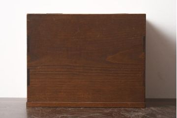 アンティーク家具　タモ材　玉杢が存在感を引き立てる裁縫箱(ソーイングボックス、小引き出し)(R-040718)