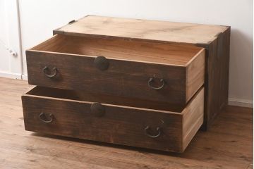 アンティーク家具　和製アンティーク　桐材　素朴な和の趣き漂う箪笥ローボード(ローチェスト、引き出し、衣装箪笥、桐箪笥、桐たんす)(R-040719)