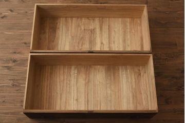 アンティーク家具　和製アンティーク　桐材　素朴な和の趣き漂う箪笥ローボード(ローチェスト、引き出し、衣装箪笥、桐箪笥、桐たんす)(R-040719)