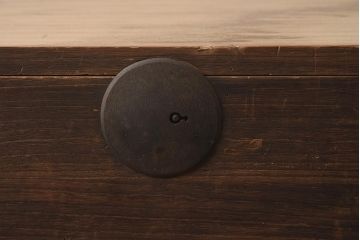 アンティーク家具　和製アンティーク　桐材　素朴な和の趣き漂う箪笥ローボード(ローチェスト、引き出し、衣装箪笥、桐箪笥、桐たんす)(R-040719)