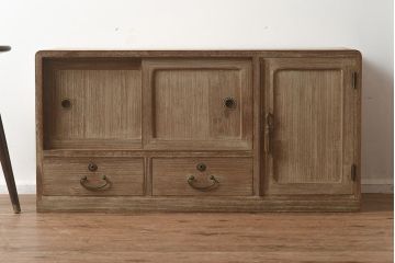 アンティーク家具　和製アンティーク　桐材　温かみのある木味の箪笥ローボード(戸棚、和タンス)(R-040720)