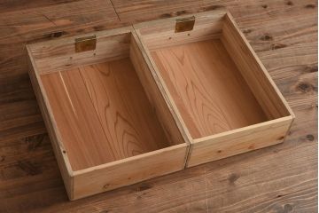 アンティーク家具　和製アンティーク　桐材　温かみのある木味の箪笥ローボード(戸棚、和タンス)(R-040720)