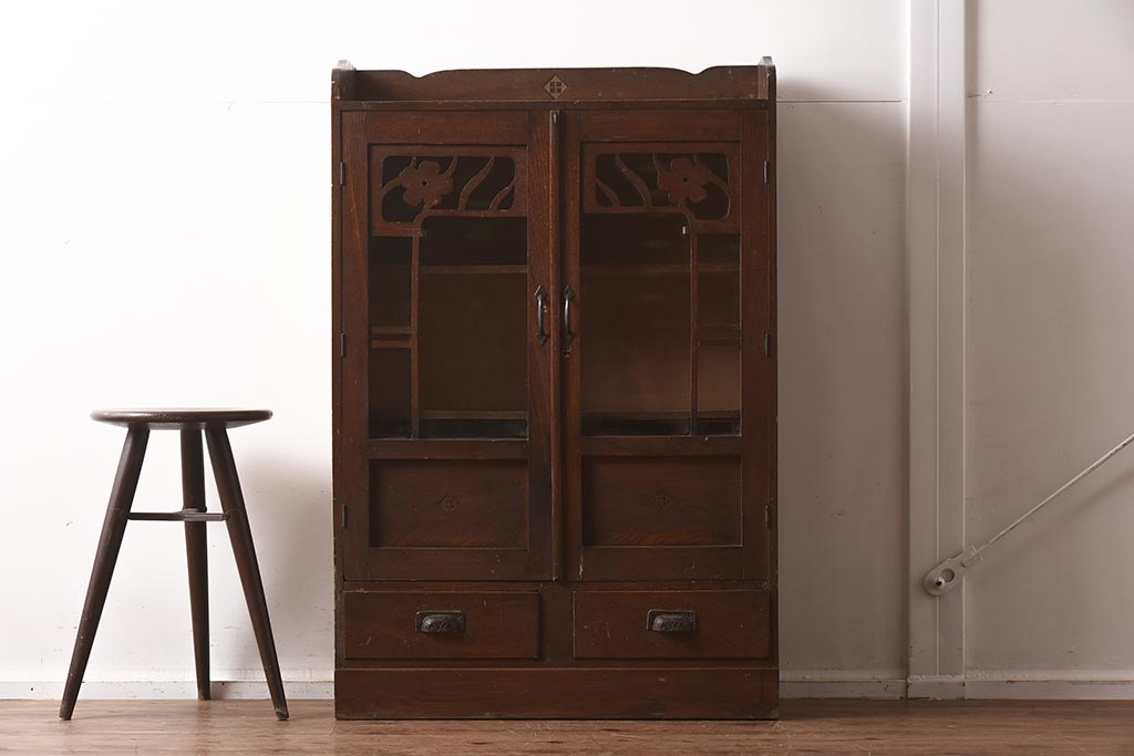 レトロ家具　大正ロマン　栓材　扉の透かしが上品な本箱(ブックケース、収納棚、キャビネット)(R-040721)