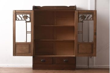 レトロ家具　大正ロマン　栓材　扉の透かしが上品な本箱(ブックケース、収納棚、キャビネット)(R-040721)