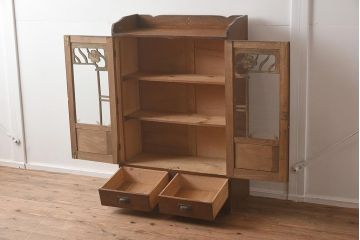 レトロ家具　大正ロマン　栓材　扉の透かしが上品な本箱(ブックケース、収納棚、キャビネット)(R-040721)