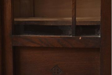 レトロ家具　大正ロマン　栓材　扉の透かしが上品な本箱(ブックケース、収納棚、キャビネット)(R-040721)