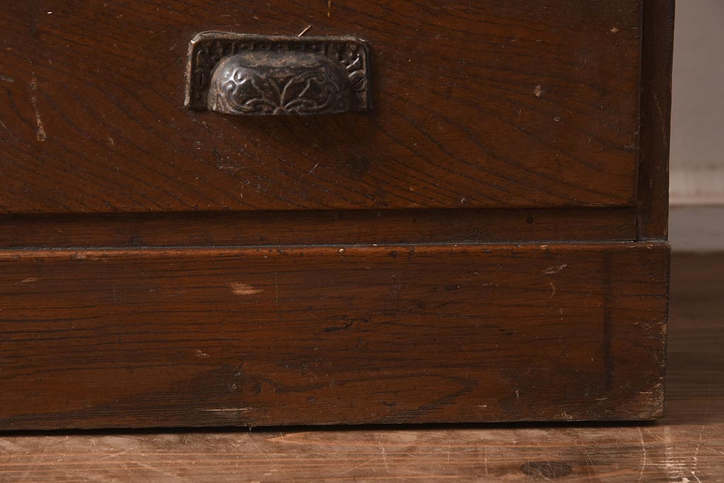 レトロ家具　大正ロマン　栓材　扉の透かしが上品な本箱(ブックケース、収納棚、キャビネット)(R-040721)