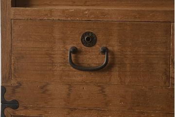 レトロ家具　前面桐材　柔らかでレトロな雰囲気の三段重ね箪笥(和タンス、衣装箪笥、チェスト、桐箪笥、桐たんす)(R-040722)