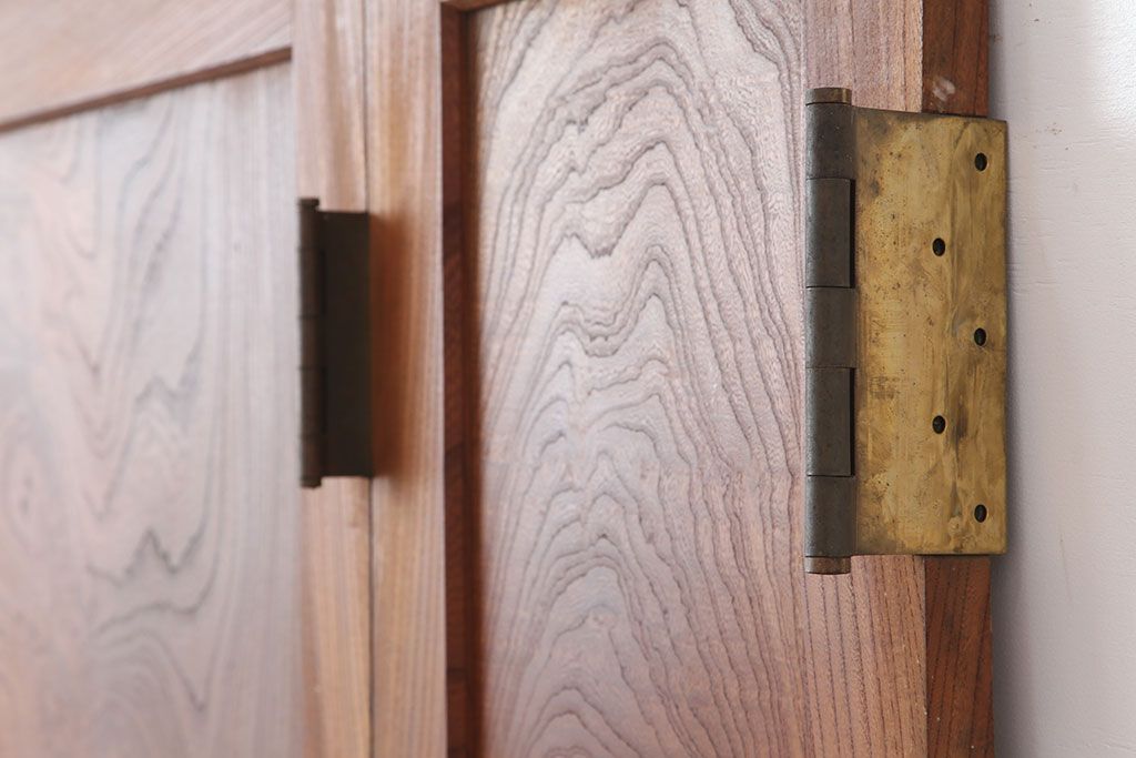 アンティーク家具　和製アンティーク　大正昭和初期　激レア　両開き　美しい杢目の総ケヤキ材でつくられた折り戸1対(親子ドア、木製ドア、扉)(R-040727)