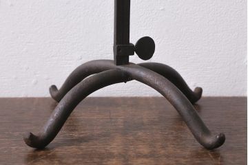 アンティーク雑貨　3分芯　台座付き　薄い青色油壺がおしゃれなオイルランプ(石油ランプ、座敷ランプ)(R-040728)