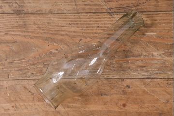 アンティーク雑貨　3分芯　台座付き　薄い青色油壺がおしゃれなオイルランプ(石油ランプ、座敷ランプ)(R-040728)