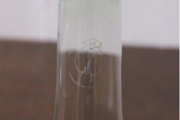 アンティーク雑貨　3分芯　台座付き　薄い青色油壺がおしゃれなオイルランプ(石油ランプ、座敷ランプ)(R-040728)