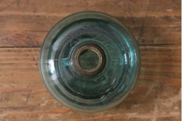 アンティーク雑貨　3分芯　台座付き　薄い青色油壺がおしゃれなオイルランプ(石油ランプ、座敷ランプ)(R-040728)