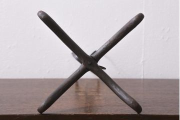 アンティーク雑貨　3分芯　台座付き　薄い青色油壺がおしゃれなオイルランプ(石油ランプ、座敷ランプ)(R-040728)