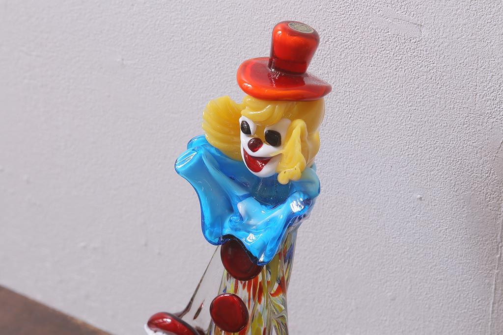 アンティーク雑貨　イタリア製　ヴェネチアンガラス　MURANO(ムラノ)　カラフルな色合いが目を惹くガラス製のピエロの置物(ディスプレイ雑貨)(R-040738)