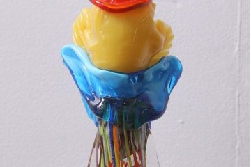 アンティーク雑貨　イタリア製　ヴェネチアンガラス　MURANO(ムラノ)　カラフルな色合いが目を惹くガラス製のピエロの置物(ディスプレイ雑貨)(R-040738)