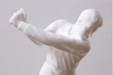 アンティーク雑貨　昭和中期　ノリタケ　ボーンチャイナ　ゴルフファー像(置き物、ディスプレイ雑貨)(R-040739)