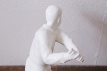 アンティーク雑貨　昭和中期　ノリタケ　ボーンチャイナ　ゴルフファー像(置き物、ディスプレイ雑貨)(R-040739)