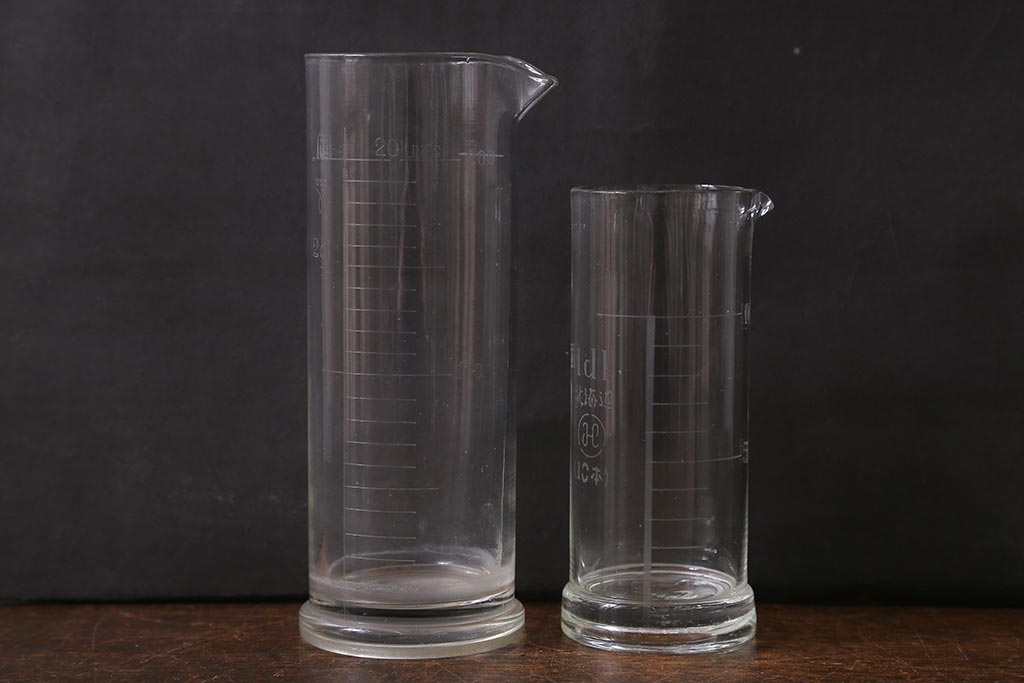 レトロ雑貨　昭和レトロ　実験器具　ビーカーセット6点(メスシリンダー、三角フラスコ)(R-040751)