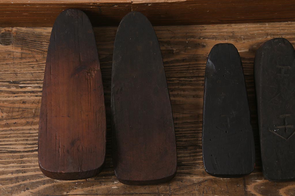 アンティーク雑貨　南会津　やまげんぺい木型(古民具、わらじ、草履)(R-040754)