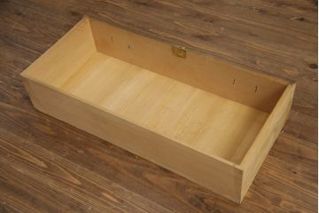 アンティーク家具　昭和初期　動きのある杢目が魅力的な箪笥ローチェスト(引き出し、タンス)(R-040761)