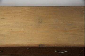 アンティーク家具　昭和初期　動きのある杢目が魅力的な箪笥ローチェスト(引き出し、タンス)(R-040761)