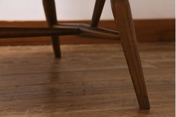 ヴィンテージ家具　ERCOL(アーコール)　エバーグリーン　エレガントな雰囲気漂う1人掛けイージーチェア(ラウンジチェア、アームチェア、椅子、ソファ、ビンテージ)(R-040772)