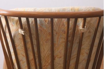 ヴィンテージ家具　ERCOL(アーコール)　エバーグリーン　エレガントな雰囲気漂う1人掛けイージーチェア(ラウンジチェア、アームチェア、椅子、ソファ、ビンテージ)(R-040772)