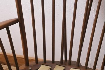 ヴィンテージ家具　ERCOL(アーコール)　エバーグリーン　エレガントな雰囲気漂う1人掛けイージーチェア(ラウンジチェア、アームチェア、椅子、ソファ、ビンテージ)(R-040772)