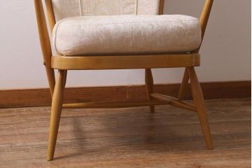 ヴィンテージ家具　ERCOL(アーコール)　エバーグリーン　気品のある佇まいが魅力の1人掛けイージーチェア(ラウンジチェア、アームチェア、椅子、ソファ、ビンテージ)(R-040773)