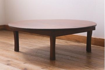 アンティーク家具　昭和中期　栓材　色の濃い美しい木目が目を引く丸ちゃぶ台(折りたたみテーブル、座卓、ローテーブル)(R-040776)