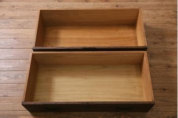 アンティーク家具　明治期　脚付きリメイク　総桐材の上質な箪笥ローボード(衣装箪笥、チェスト、引き出し、リビングボード、和タンス、桐箪笥、桐たんす)(R-040779)