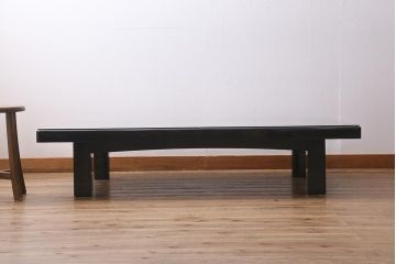 中古　輪島塗　小西啓介作　沈金　ふわふわと舞う種子が美しいガラス天板付きの座卓(定価約118万円)(ローテーブル)(R-040789)