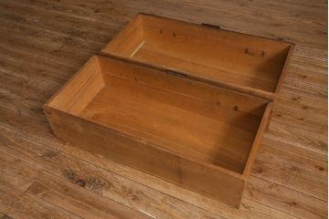 アンティーク家具　脚付きリメイク　味わい深い佇まいの箪笥ローボード(チェスト、引き出し、リビングボード、テレビ台)(R-040793)
