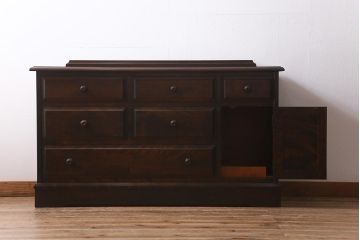 中古　北海道民芸家具　和洋どちらにも合うシックなチェスト(サイドボード、引き出し、ドレッシングチェスト)(定価約21万円)(R-040796)