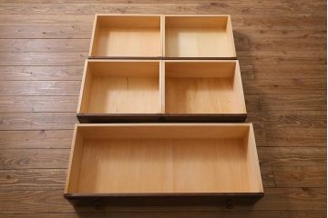 中古　北海道民芸家具　和洋どちらにも合うシックなチェスト(サイドボード、引き出し、ドレッシングチェスト)(定価約21万円)(R-040796)