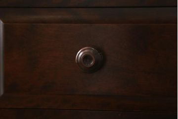 中古　北海道民芸家具　和洋どちらにも合うシックなチェスト(サイドボード、引き出し、ドレッシングチェスト)(定価約21万円)(R-040796)