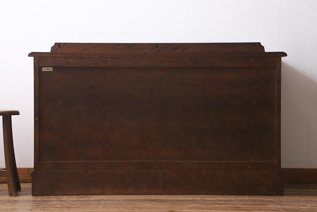 中古　北海道民芸家具　和洋どちらにも合うシックなチェスト(サイドボード、引き出し、ドレッシングチェスト)(定価約21万円)(R-040796)