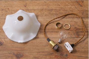 イギリスヴィンテージ照明　上品なフリルシェードのペンダントライト(ランプシェード、天井照明、ビンテージ)(R-040799)