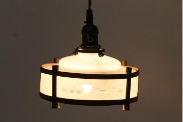 レトロ照明　昭和レトロ　竹細工と透かしが魅力的なペンダントライト(天井照明、電笠、シェード)(R-040816)