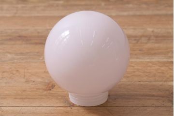 ヴィンテージ照明　球体ガラス　アルミブラケットのウォールライト(壁付け照明、ウォールランプ、ブラケットライト、ビンテージ)(R-040817)