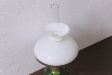 ヴィンテージ雑貨　ドイツ製　巻芯14分芯　KOSMOS　BRENNER　グリーンの色付きタンクが素敵なオイルランプ(卓上ランプ、豆ランプ、ビンテージ)(R-040820)