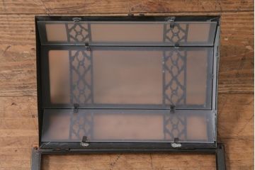 アンティーク雑貨　昭和初期　すりガラス入り　レトロモダンな壁掛け照明カバー(ウォールランプカバー)(R-040823)