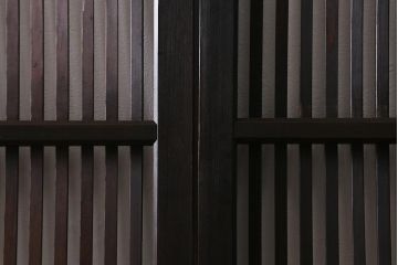 アンティーク建具　昭和初期　レトロな模様が入ったガラスが魅力の格子戸3枚セット(引き戸、ガラス帯戸)(R-040829)