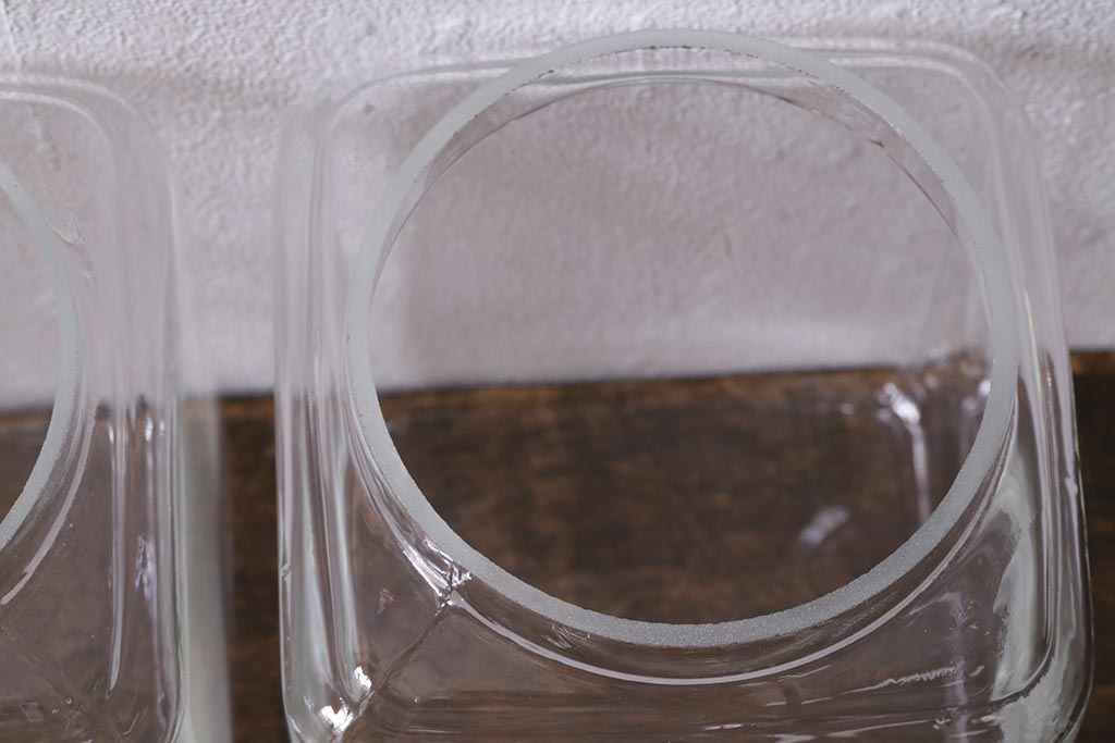 アンティーク雑貨　昭和レトロ　アルミ蓋　角型ガラスビン(ガラス瓶、キャニスター)(R-040836)